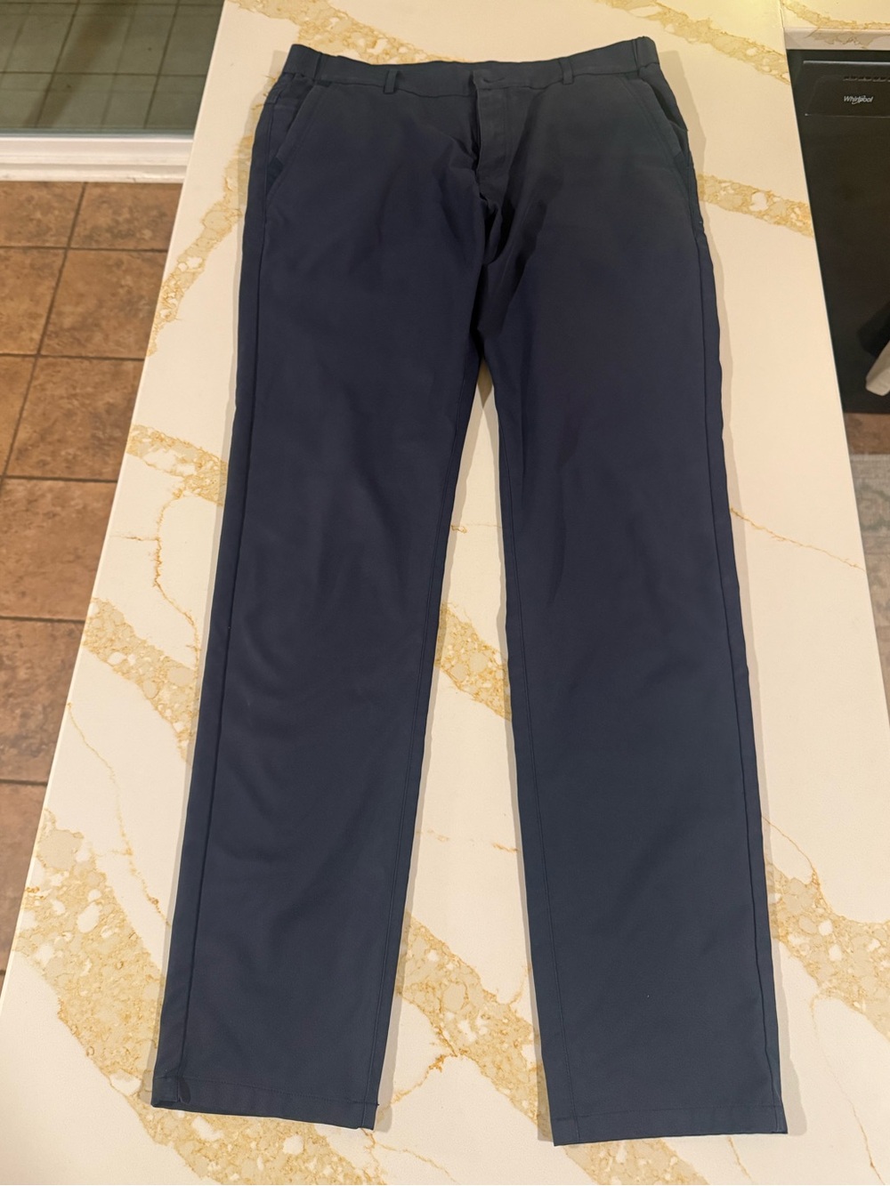 Men's Straight Chino Pants in Navy